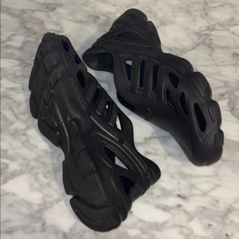 Black Adidas Adifoam shoes men’s size 9M, NO BOX